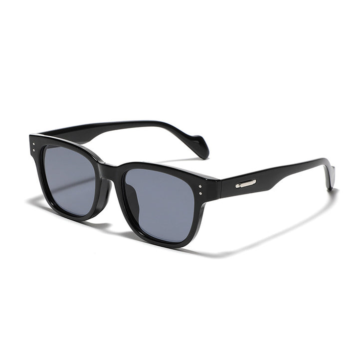 Dame kvadratisk solbrille med komfortabel passform og stilfullt design Luvikno