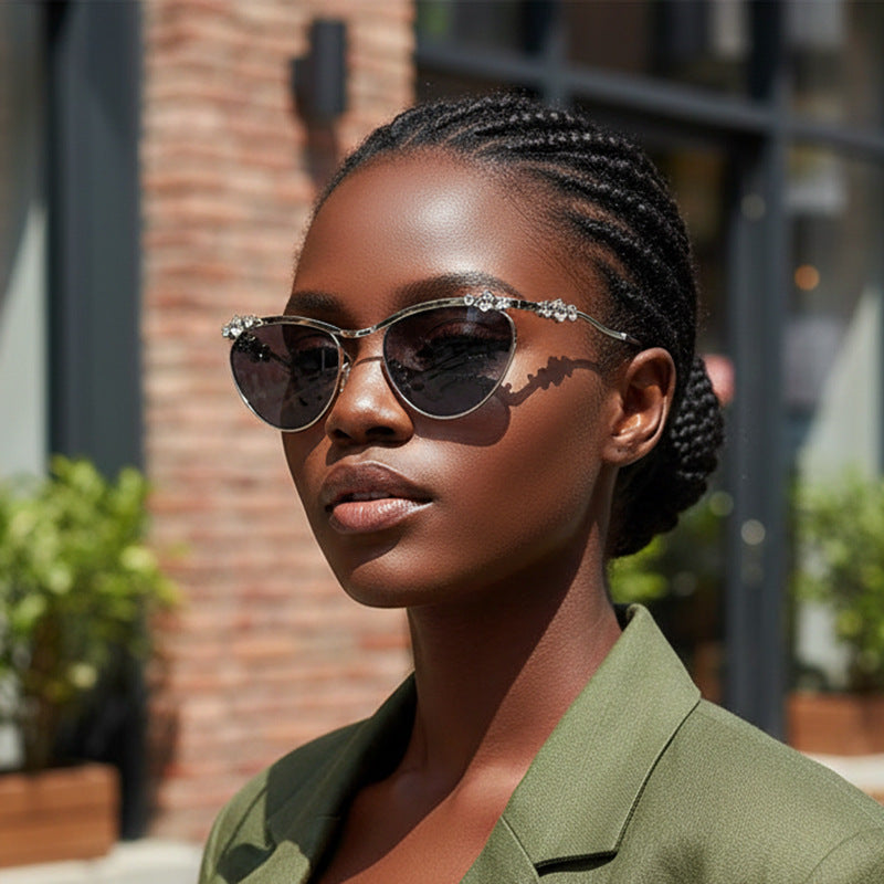 Dame Designer-solbrille med glitrende detaljer Luvikno