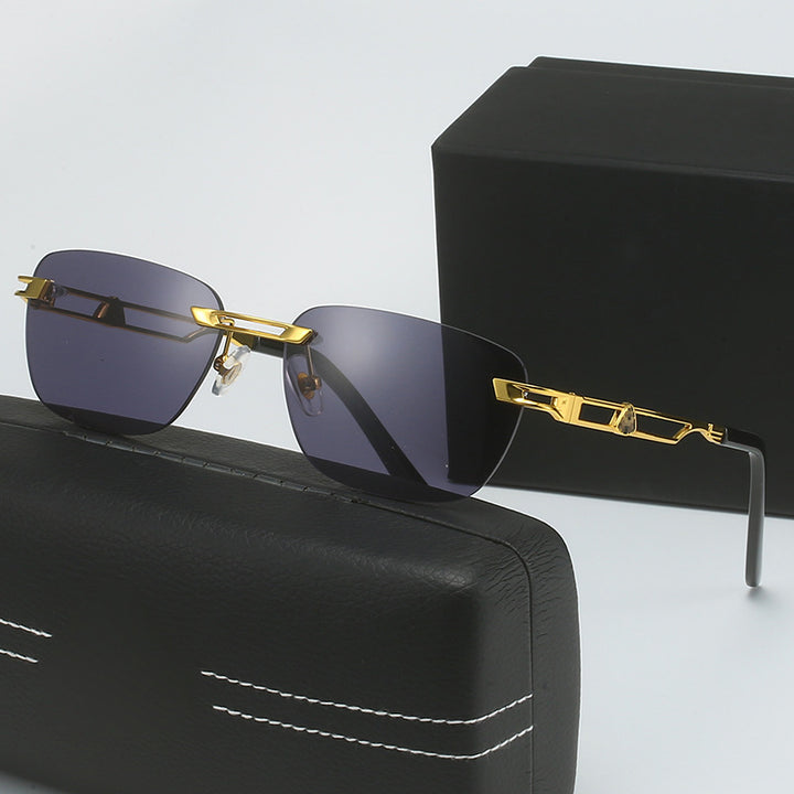 Dame Designer solbrille med elegant metallramme Luvikno