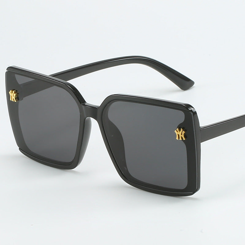 Dame Oversized-solbriller med elegante glass Luvikno