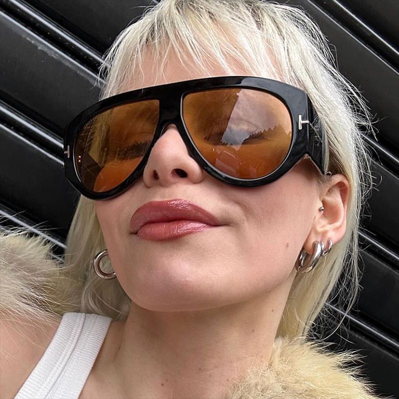Dame moteriktig oversized solbriller i retrostil Luvikno