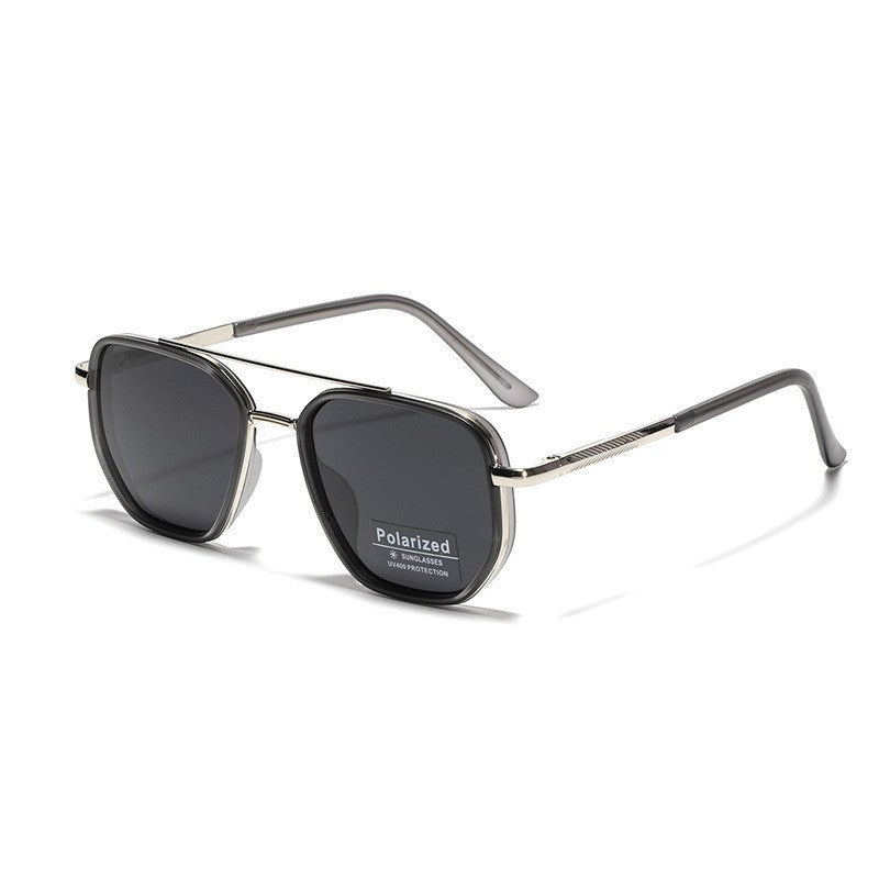 Dame kvadratisk solbrille med polarisert glass og elegant metallramme Luvikno
