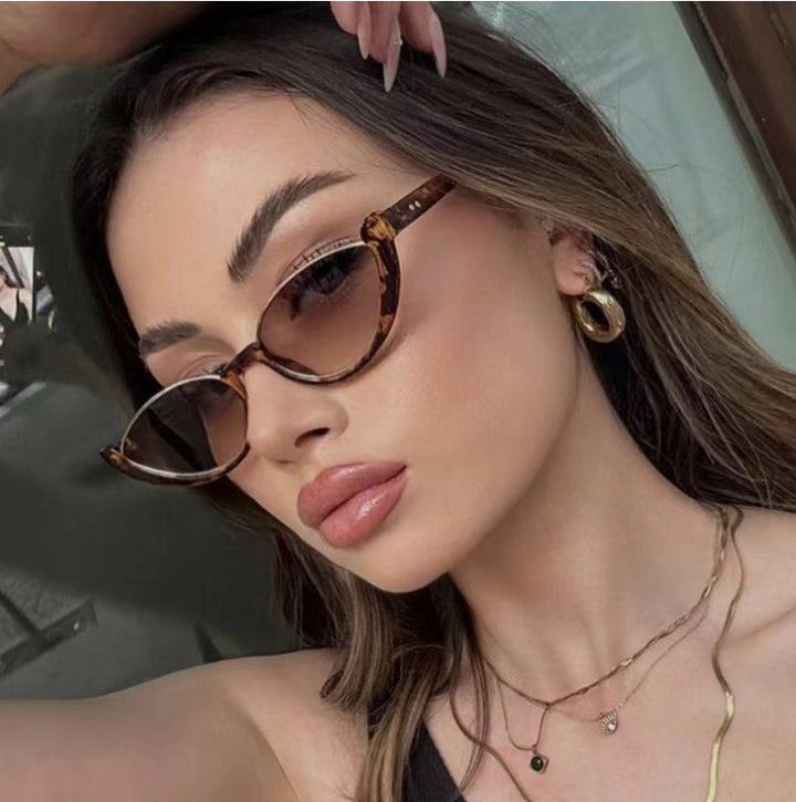 Dame Cat-Eye solbriller med diskret ramme og polarisert glass Luvikno
