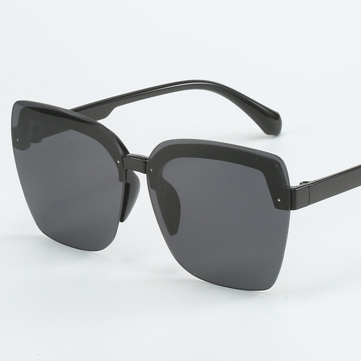 Dame moteriktig Shield-solbrille med moderne, kvadratisk design Luvikno