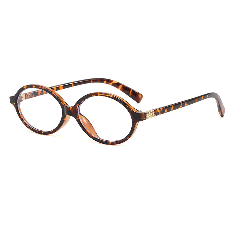 Dame elegante moteriktig lesebrille med uvanlig design Luvikno