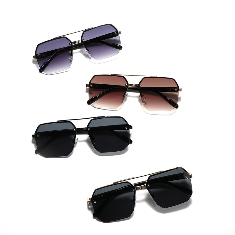 Dame sekskantet solbrille med elegant metallramme Luvikno