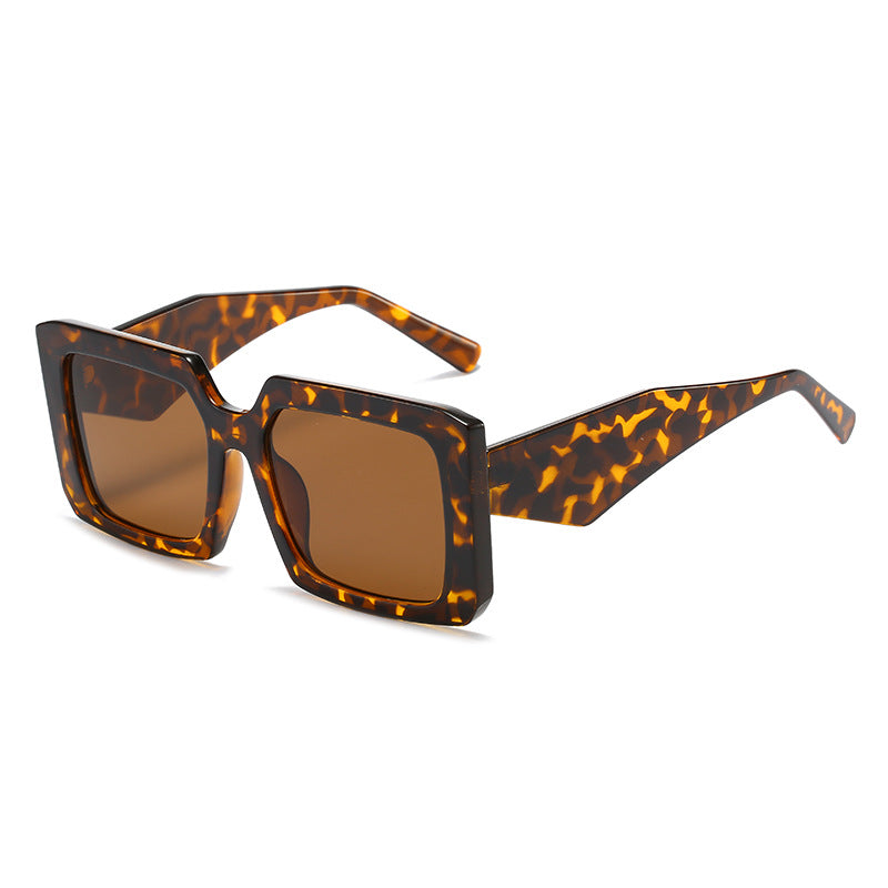 Dame Geometrisk Solbrille med bred ramme Luvikno