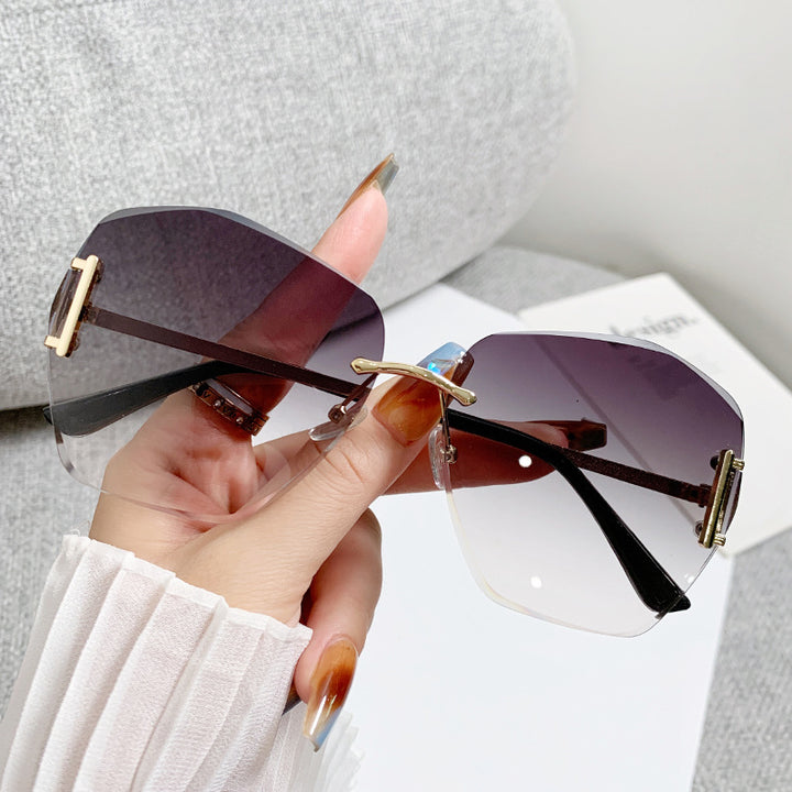 Dame futuristisk kvadrat solbrille Luvikno