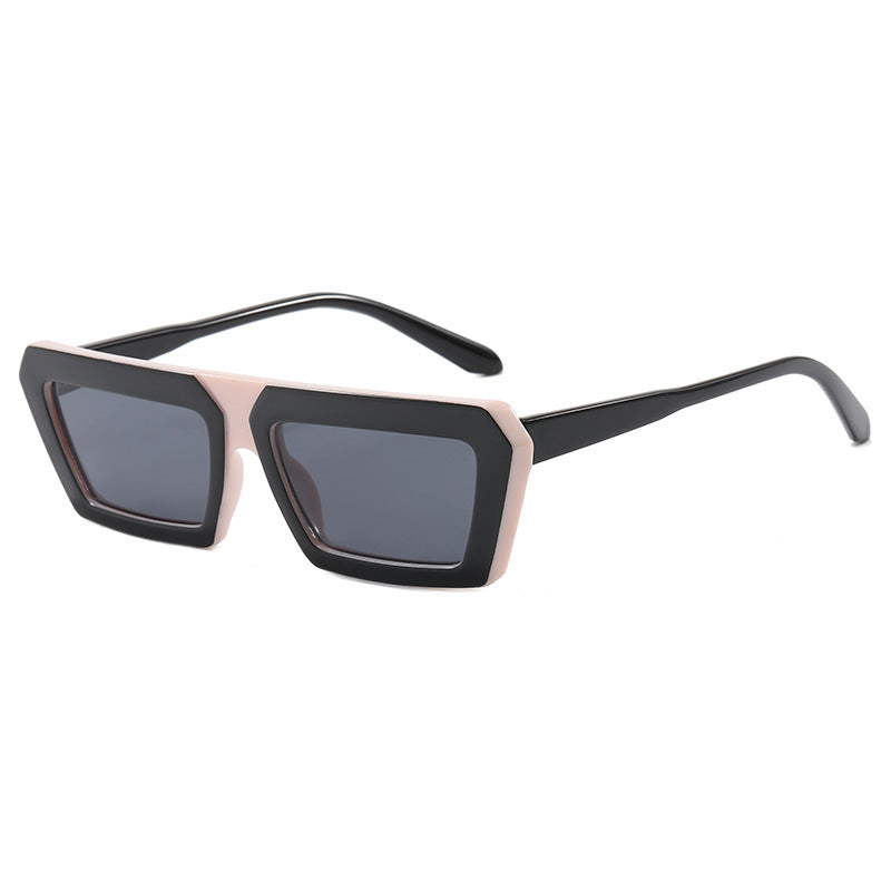 Dame fashion solbrille med markant firkantet ramme og polarisert glass Luvikno