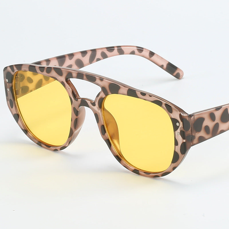 Dame Fashion solbriller i stilfullt leopardmønster Luvikno