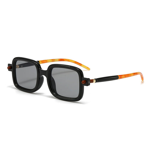 Dame moteriktig kvadratisk brille med stilige detaljer Luvikno