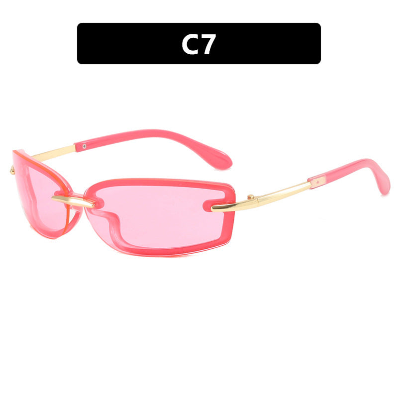 Dame trendy solbrille med moderne design og UV-beskyttelse Luvikno