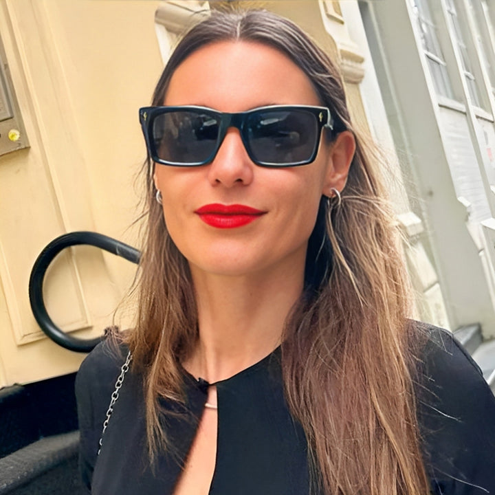 Dame Rektangulær Solbrille i elegant Skilpaddedesign Luvikno