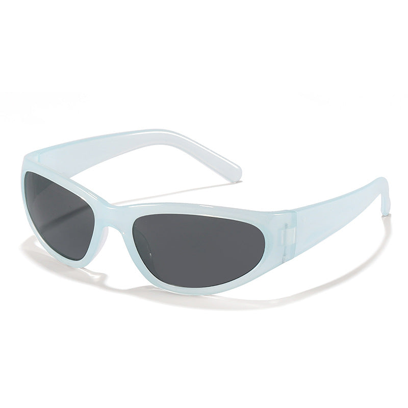 Dame moteriktig solbrille i futuristisk stil Luvikno