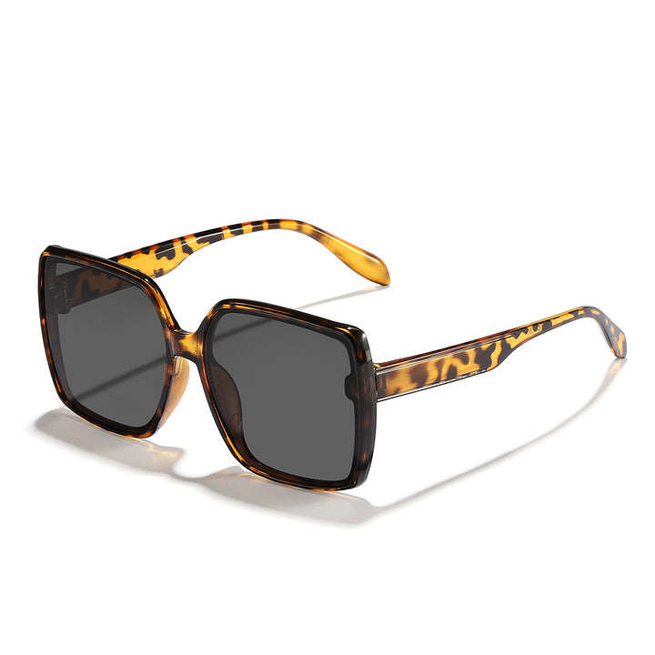 Dame oversized solbrille med moderne kvadratisk ramme og beskyttende glass Luvikno