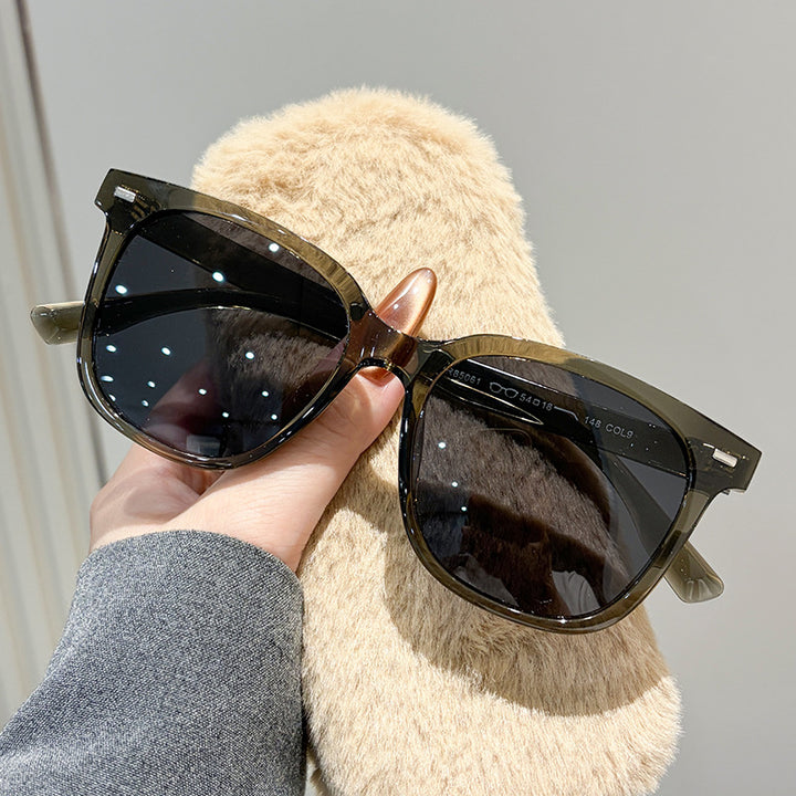 Kvinnenes modne solbriller i elegant oversized design Luvikno