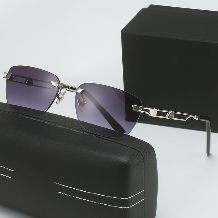 Dame Designer solbrille med elegant metallramme Luvikno