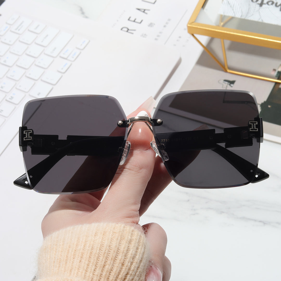 Dame oversized firkantet solbrille med stilige aksenter Luvikno