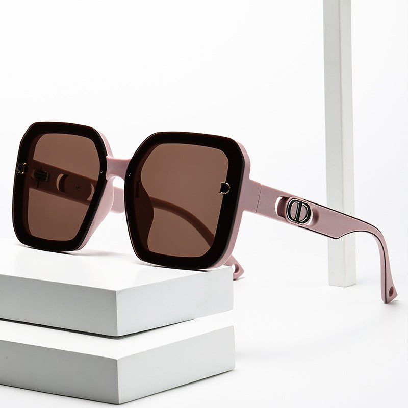 Kvinnenes modne solbriller i elegant oversized design Luvikno