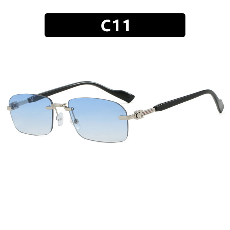 Dame solbrille med elegant metallramme og stilige tre detaljer Luvikno