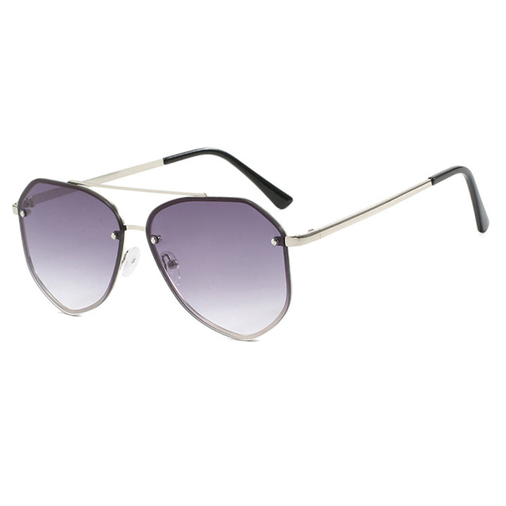 Dame geometrisk solbrille med filigran ramme Luvikno