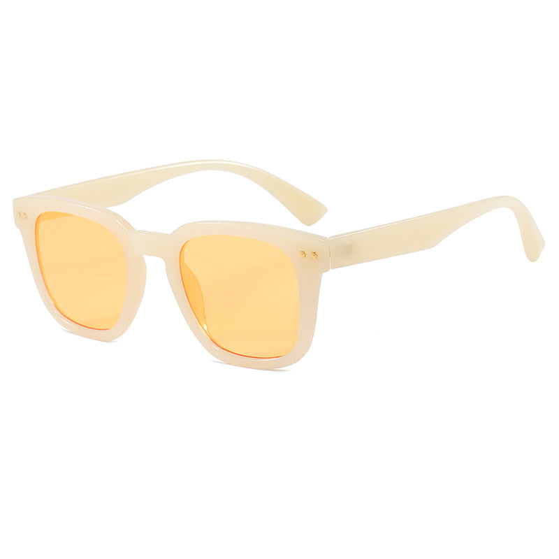 Dame Firkantet Solbrille med moderne gjennomsiktig ramme og UV-beskyttelse Luvikno