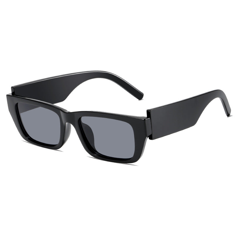 Dame moteriktig rektangulær solbrille i innovativ design Luvikno