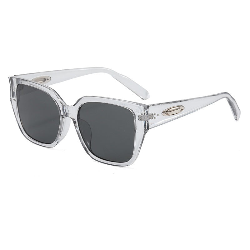 Dame solbrille i moderne kvadratisk design med klare linser Luvikno