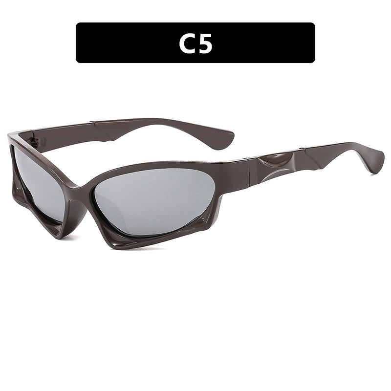 Dame sporty solbrille med moderne, aerodynamisk design Luvikno