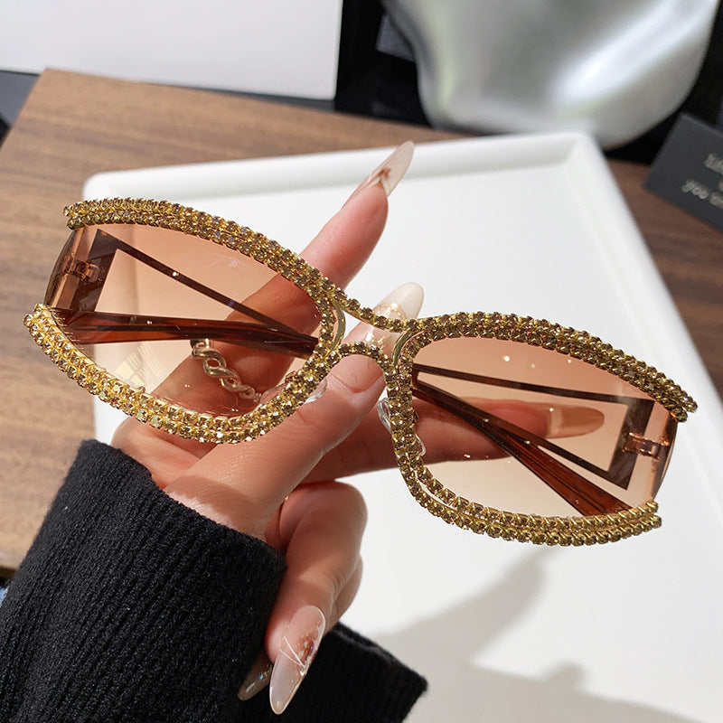 Dame Cat-Eye solbriller med glitrende krystallramme Luvikno