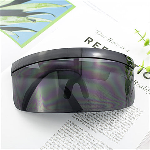 Dame Sport-solbriller i futuristisk design Luvikno