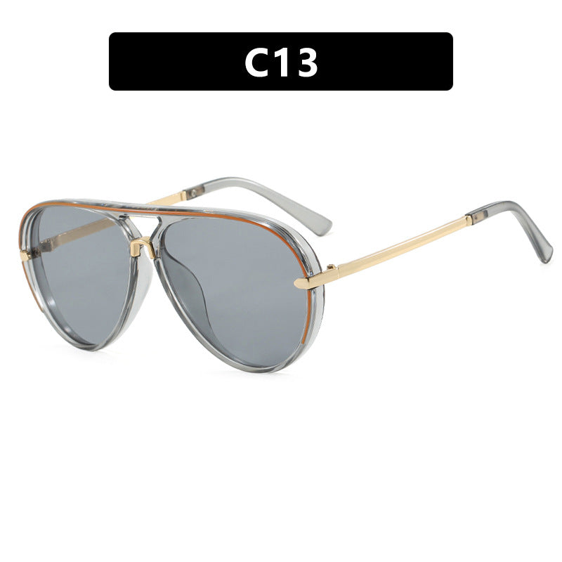 Dame moteriktig piloten solbrille med elegante metallakenter Luvikno