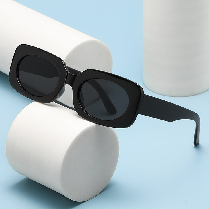 Dame Moteg Solbrille med unikt gjennomsiktig ramme Luvikno