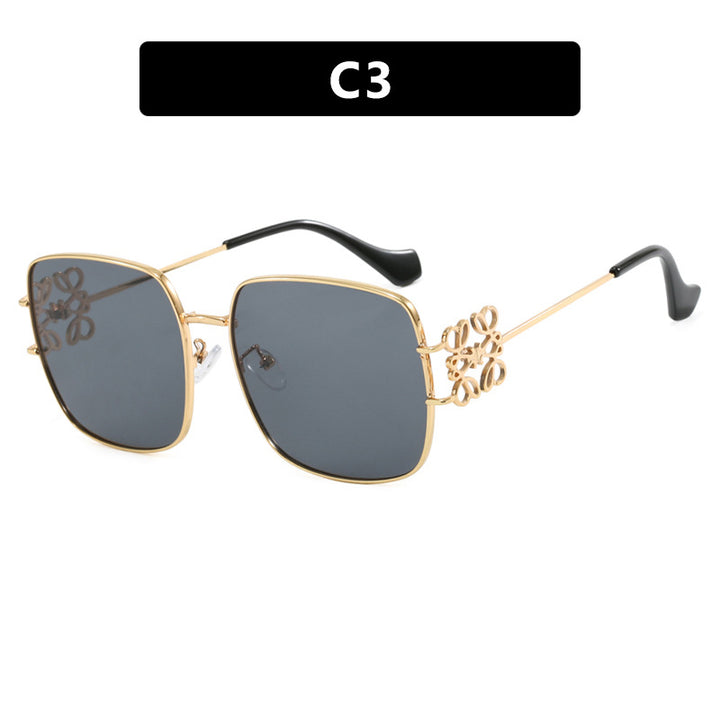 Dame kvadratisk solbrille med filigran design og luksuriøs metallramme Luvikno
