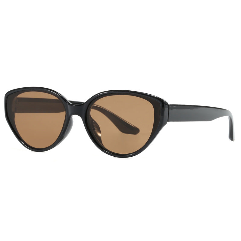 Dame Cat-Eye solbriller med moderne design Luvikno