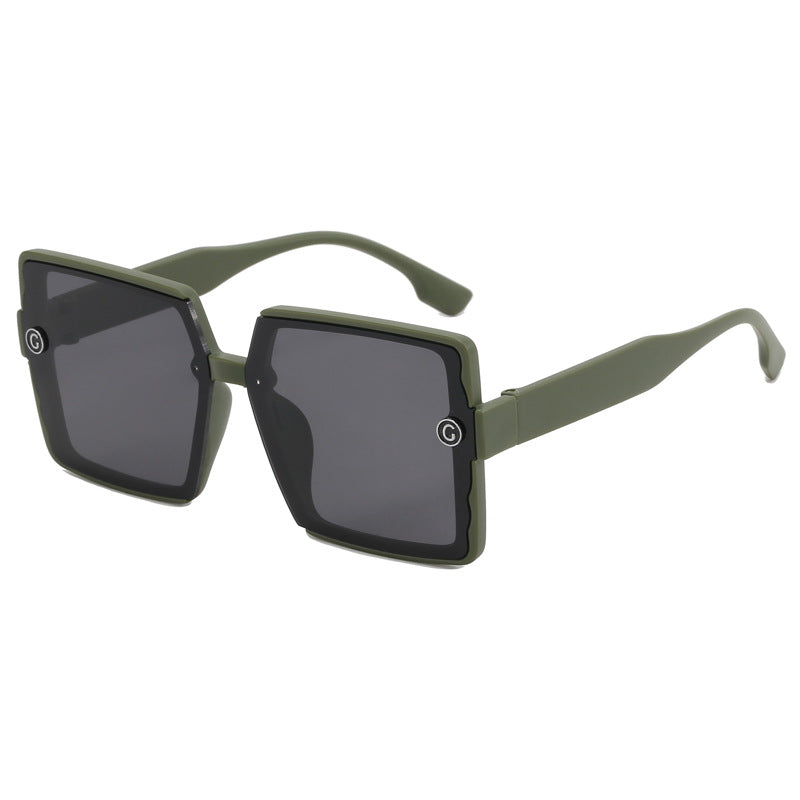 Dame kvadratisk solbrille med moderne design Luvikno