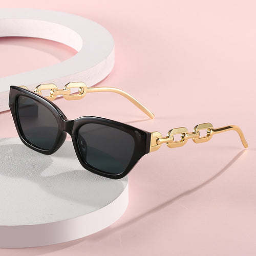 Dame moderne Cat-Eye solbriller med luksuriøs kjedeinnfatning Luvikno