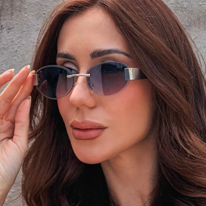 Dame glamorøs solbrille med klar, elegant ramme og beskyttende UV-filter Luvikno