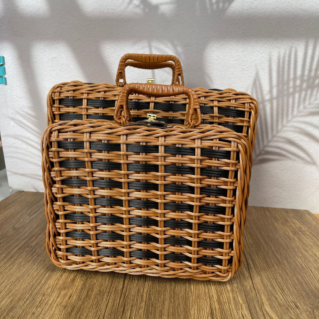 Dame elegant håndveske laget av flettet materiale Luvikno