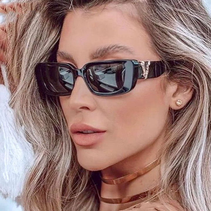 Dame moterik solbrille med markant trykk Luvikno