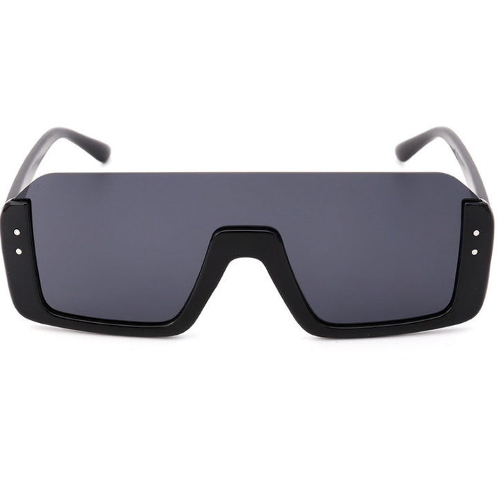 Damer Sporty Shield-solbriller med moderne design Luvikno
