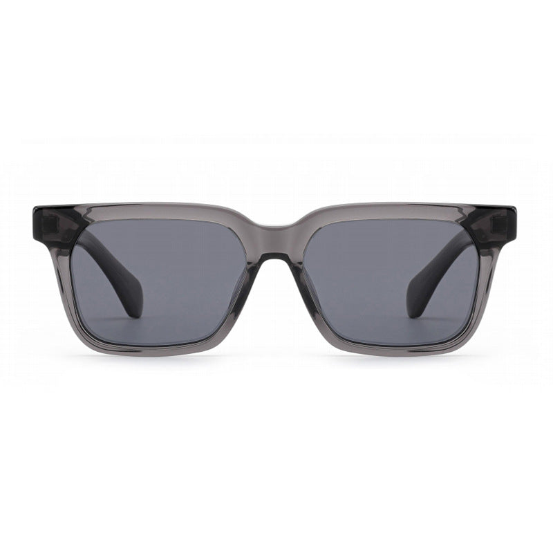 Dame moteriktig solbrille med slitesterk design og UV-beskyttelse Luvikno