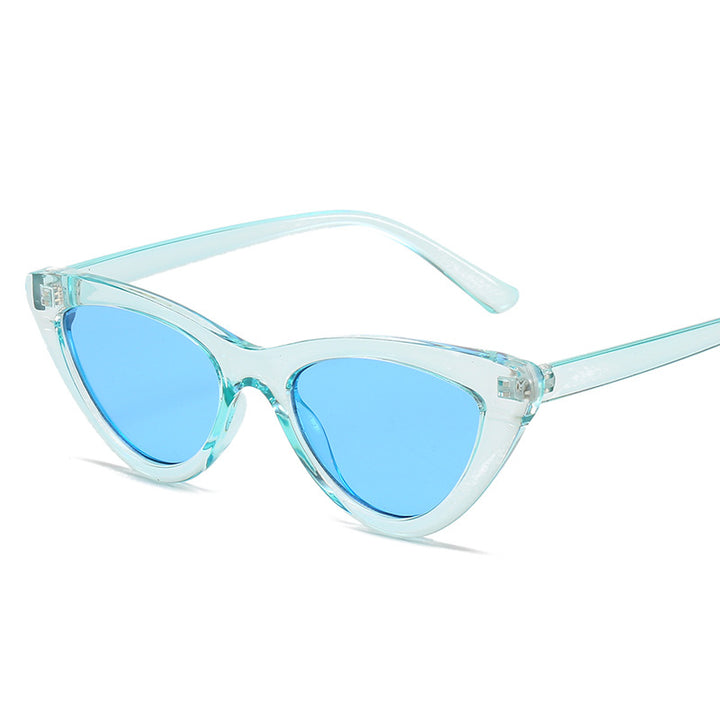 Dame Cat-Eye solbriller med futuristisk design og robust ramme Luvikno