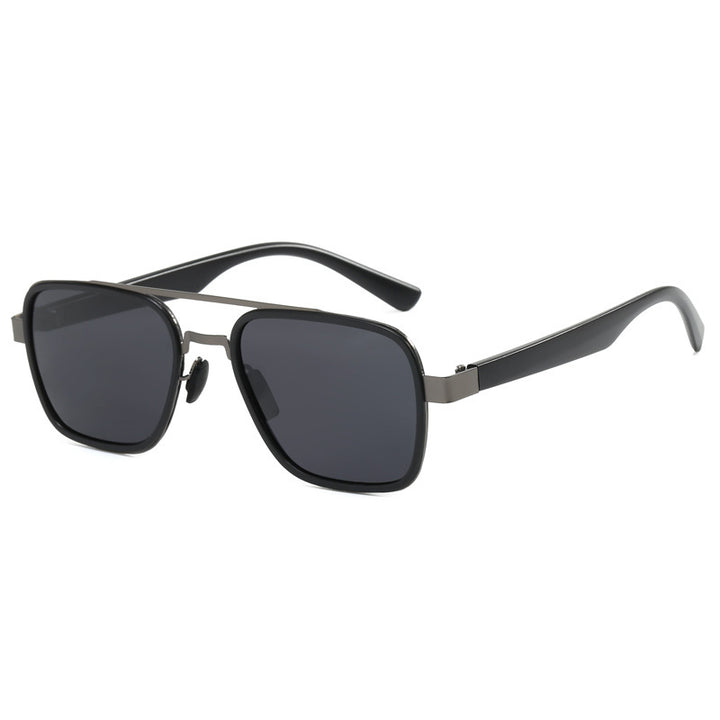 Dame moteriktig solbrille med firkantet ramme og innovative linser Luvikno
