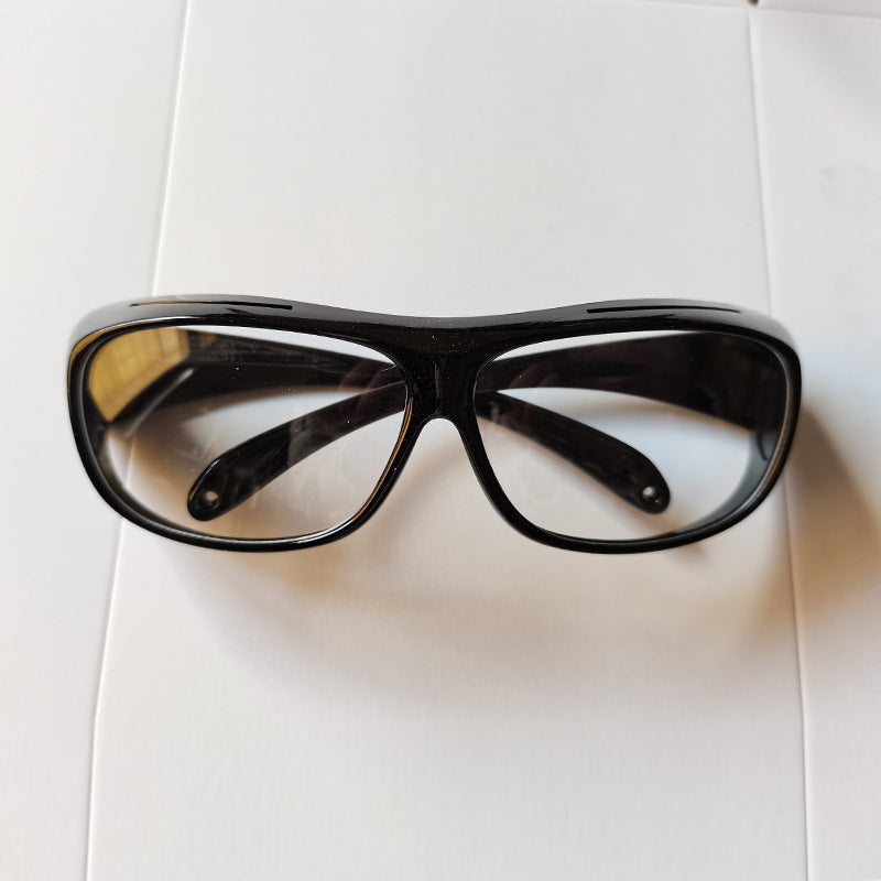 Dame sportslig solbrille med vindtett design Luvikno