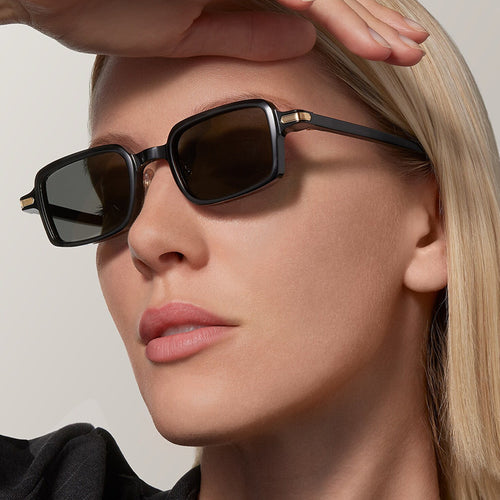 Dame kvadratisk solbrille med beskyttende UV-filter og robust ramme Luvikno
