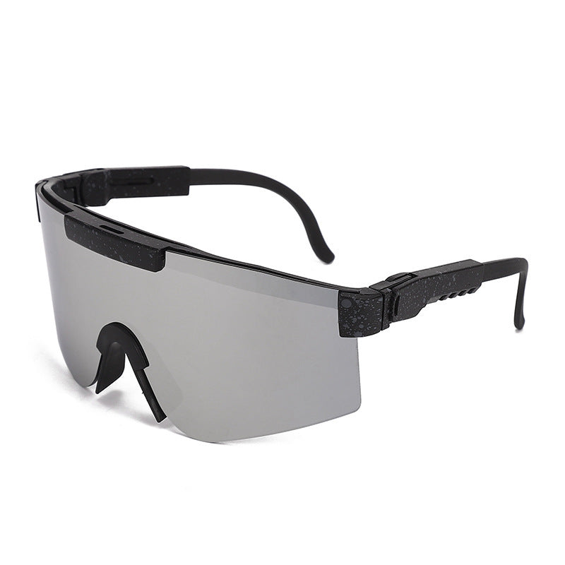 Dame Sporty Statement Solbrille i moderne design Luvikno