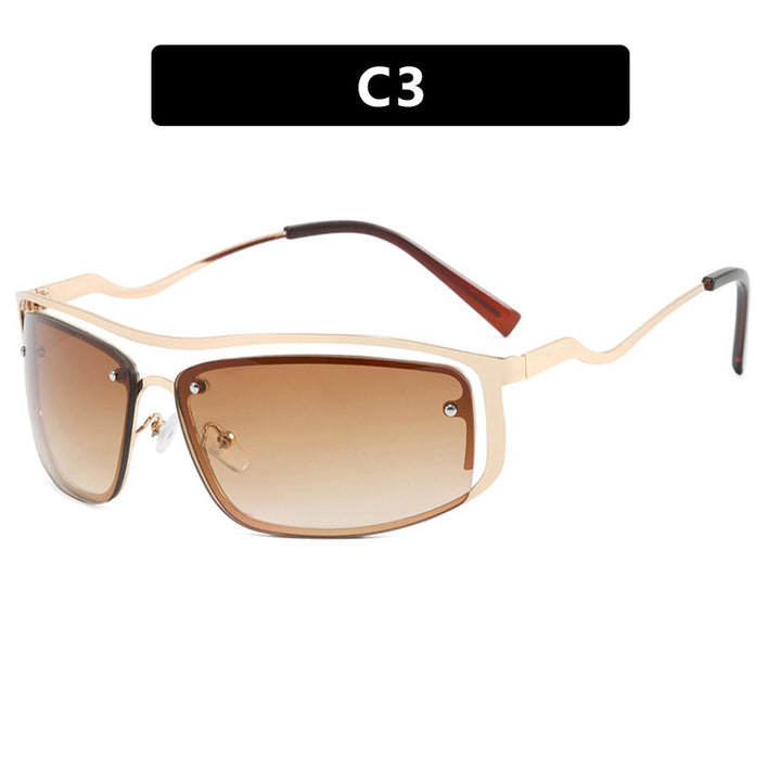 Damer futuristisk solbrille med elegant metallramme og høye transparente glass Luvikno