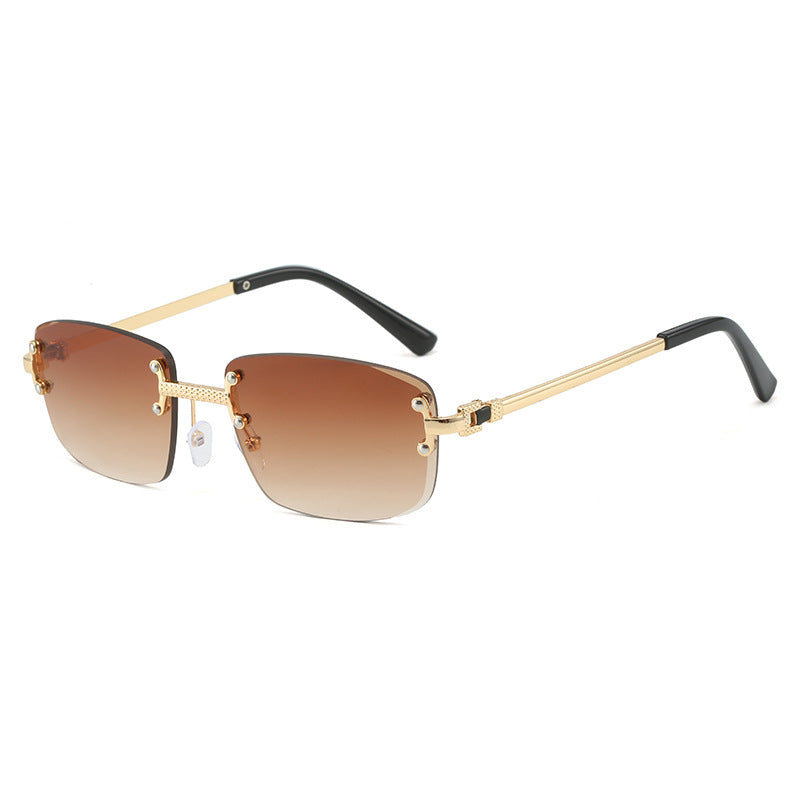 Dame moteriktig solbrille i innovativ design Luvikno
