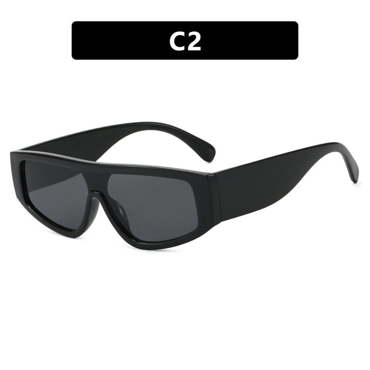 Damen moteriktig sports solbrille med innovativt design og bred ramme Luvikno
